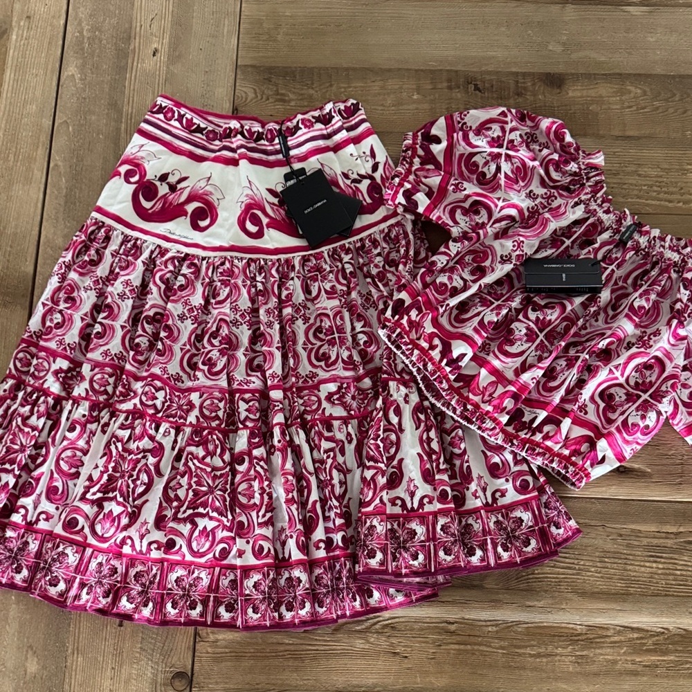 Dolce & Gabbana Kids Set in Fuchsia and White